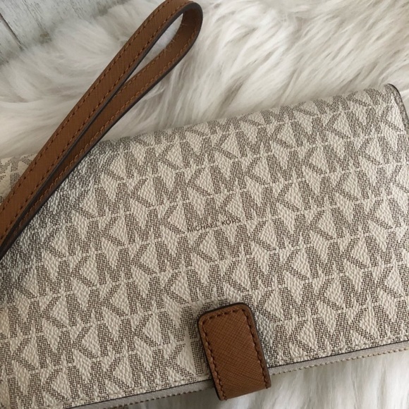 Last one‼️ 3 in 1 New ⭐️ MK double zipper vanilla - Picture 4 of 4